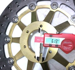 Диск тормозной передний золотой на Honda CBR XX Blackbird 1100 97-98