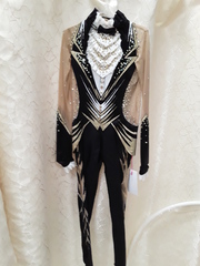 Комбинезон  для выступления б/у