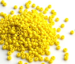 6/0 RR-0404 Opaque yellow