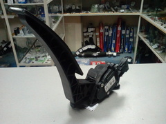 ПЕДАЛЬ ГАЗА В СБОРЕ CRUZE ( С ДАТЧИКОМ) GM