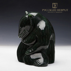 Китайский медведь. Зелёный нефрит.