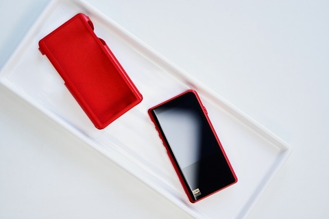 Shanling M5s Leather Case red, чехол для плеера