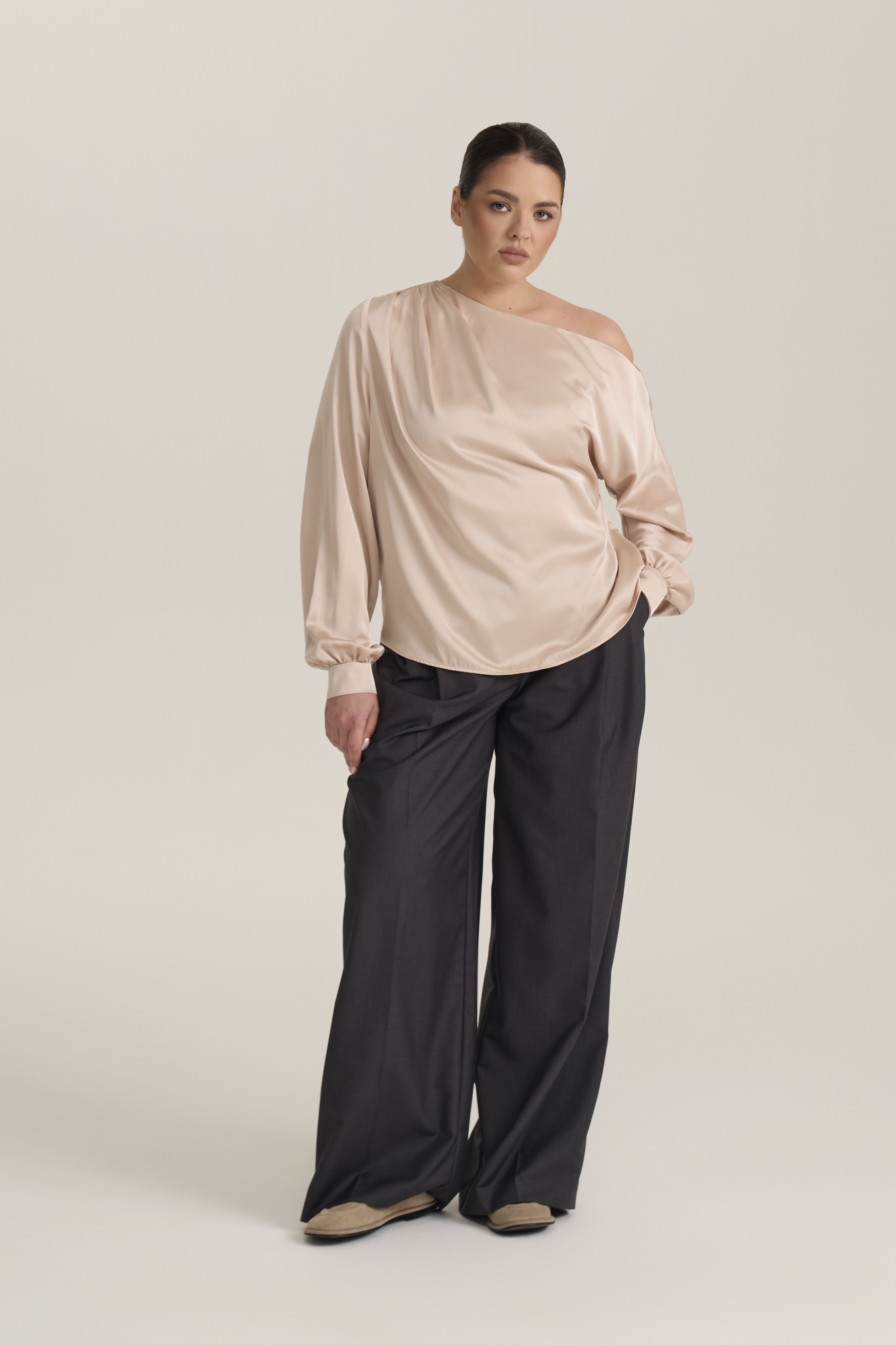 Блузка со спущенным плечом, сливочный