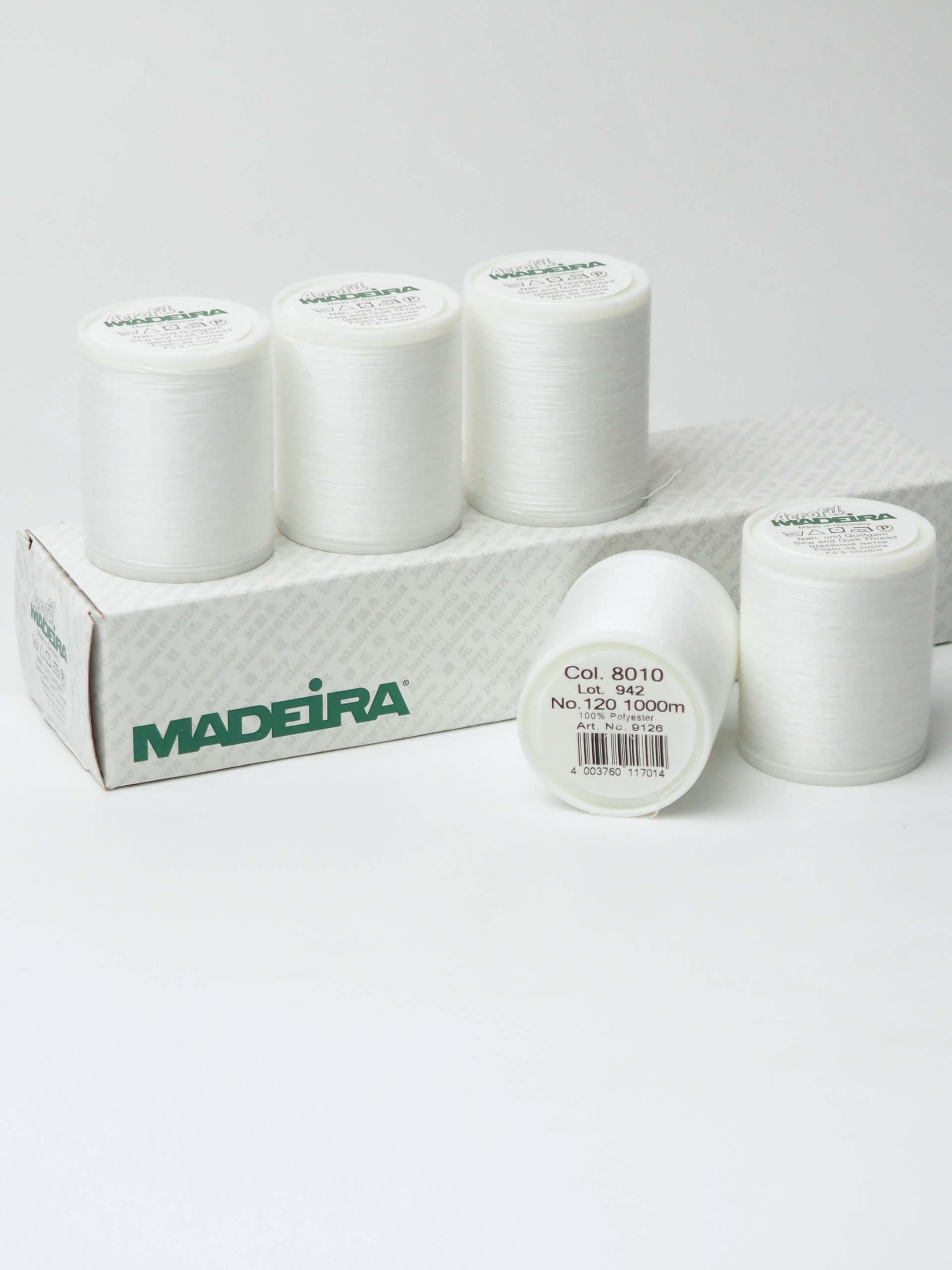 Нитки швейные Madeira aerofil № 120 Col. 8010 (8011) белый 100 м, 400 м, 1000, 2500 м.