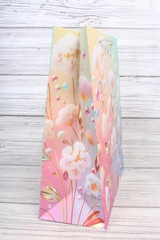 Пакет подарочный M вертикальный, Цветы прелесть, 26*32*12 см (Д*В*Ш), 1 шт.