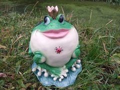 Фигурка Лягушка толстая с короной (полистоун)