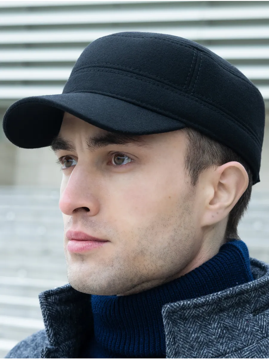 Кепка немка утепленная с ушками драповая