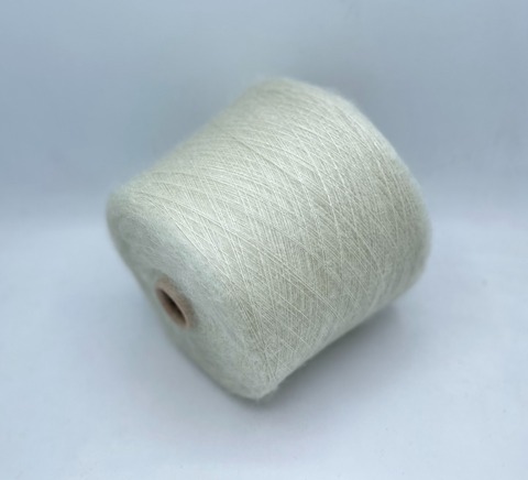 FILCOM (пр.Италия), art.Aurora, 850м/100 гр. 70% Суперкидмохер 30%Шелк , цвет-Зеленый чай арт-31255
