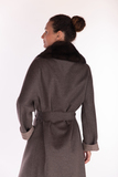 Пальто-халат из кашемира с отделкой мехом соболя
