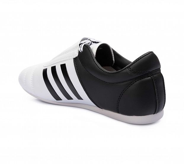 Tenis adidas taekwondo clearance