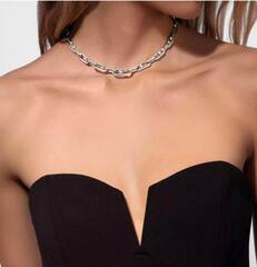 kole-choker-messika-kachestvo-white-rose-vgold-s-dvigayushchimisya-cirkonami