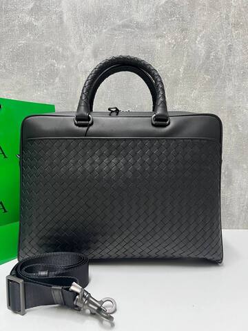 Портфель Bottega Veneta с плечевым ремнем, черный