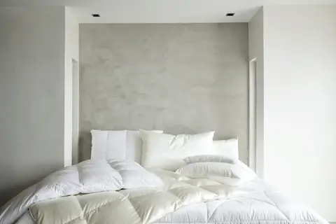 Подушка пуховая трехкамерная 50х75 Christian Fischbacher Gstaad