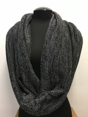 Однотонный шарф-снуд ANRU черно-серый меланж - стильный и теплый аксессуар для демисезона и зимы.
