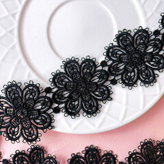 Кружево ажурное, Черное, ширина узора 5 см, отрез 2 метра.