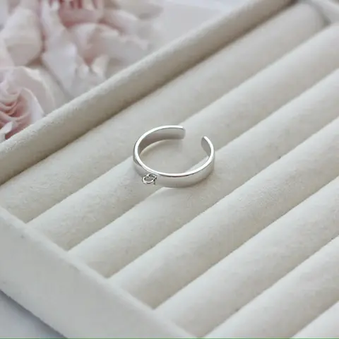 Кольцо с петелькой, регулируемое, родий , Д063