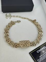 45274-braslet-cep-s-podveskoj-sumochka-by-chanel