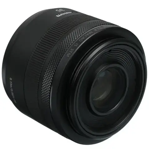объектив Canon RF 35mm f1.8 Macro IS STM