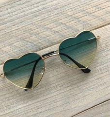 Солнцезащитные очки  в форме сердца