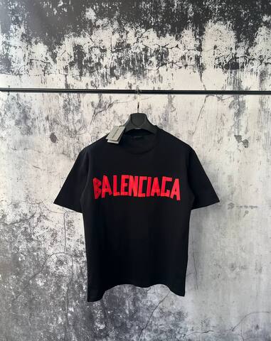 Футболка Balenciaga 397142blred