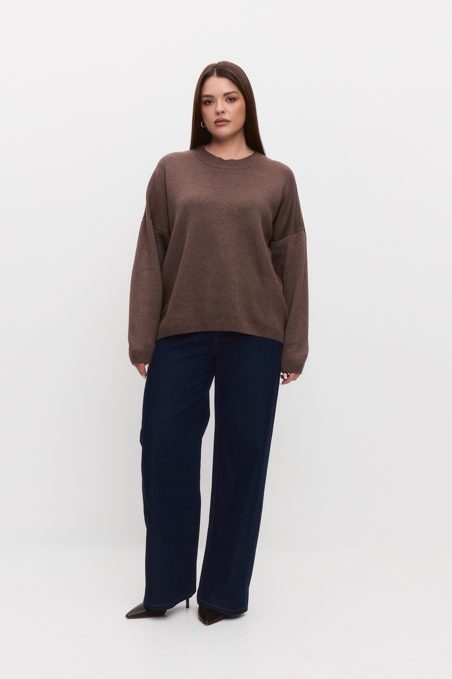 Джемпер вязаный с круглым вырезом, трюфель