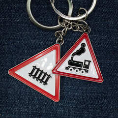 Брелок Переезд со шлагбаумом