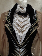 Комбинезон  для выступления б/у