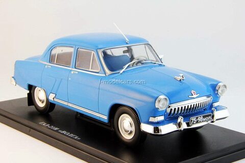 GAZ-21I Volga 21 blue 1:24 Legendary Soviet cars Hachette #1