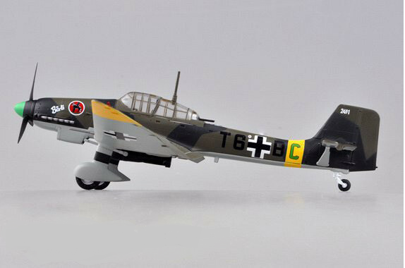 Модель Пикирующий бомбардировщик Ju 87D масштаб 1:72