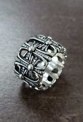 50819- Кольцо широкое Кресты с фианитами CEMETERY RING CHROME HEARTS