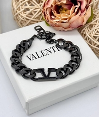 braslet-cep-krupnaya-valentino-v-chernom-rodazhe