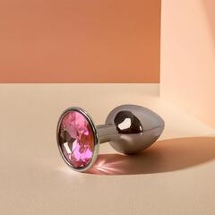 Анальная пробка металлическая с розовым кристаллом Fantasy Toys (M)