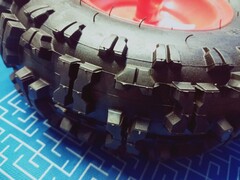 Колесо снегоотбрасывателя DDE ST7066/ST7066E 13х5.00-6 (795-522-122)