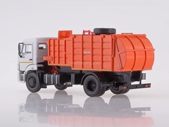 KAMAZ-43253 Garbage truck with manipulator MKM-4503 1:43 PAO KAMAZ