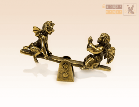 фигурка Ангелочек и Чертенок на качелях