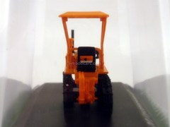 Tractor DT-20 crawler 1:43 Hachette #71