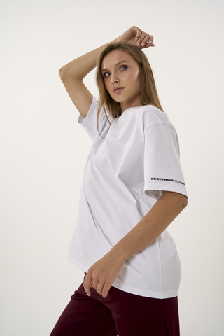 Футболка с надписью на рукаве "Северный Характер"