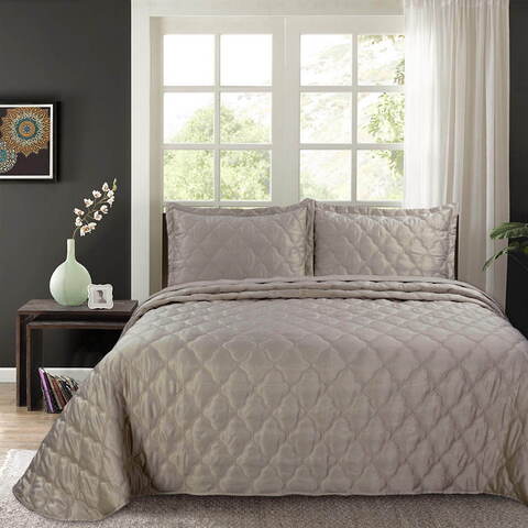 Покрывало 240x260 и 2 наволочки 50х70 Sofi De MarkO Одри кофейное