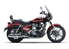 Royal Enfield Super Meteor 650 Celestial Red (Tourer / Premium)
