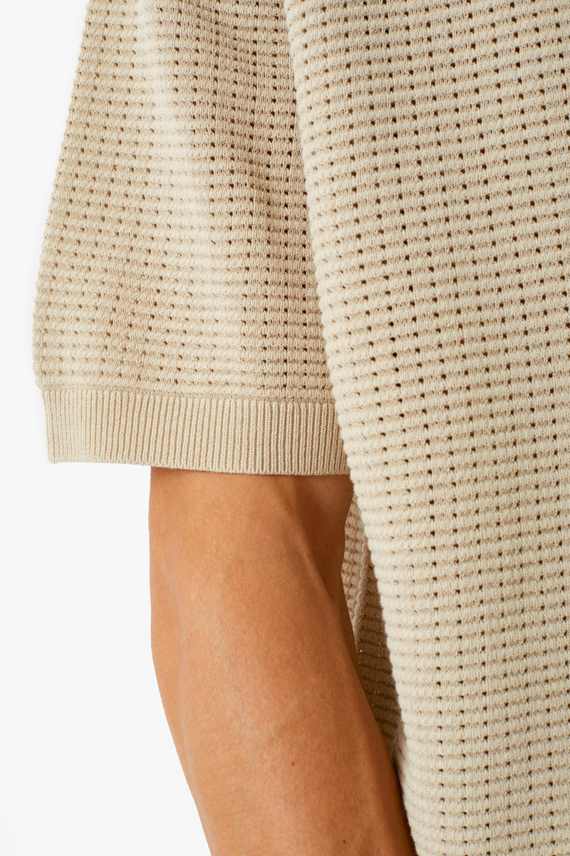 Бежевая футболка-поло Laine