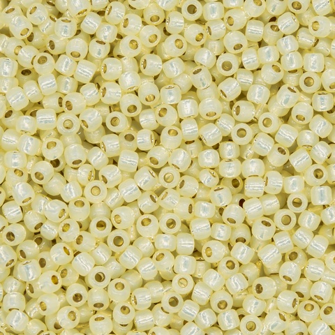 Японский бисер TOHO Round 11/0 (№PF2109), с внутренним серебрением, полупрозрачный глянцевый