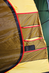 Купить лучшую кемпинговую палатку Alexika Maxima 6 Luxe местную с тамбуром недорого.