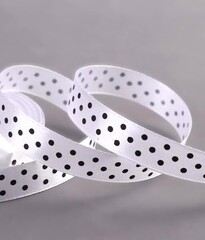 Лента атласная горох, ш. 1 см, белый