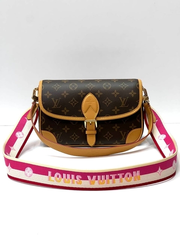 Сумка Louis Vuitton Diane коричневый