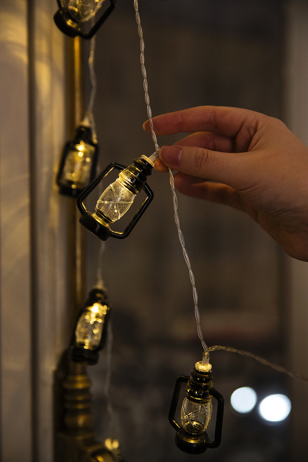 фонарики на нитке. нити фонари. нить с фонариками. нити фонари. Led гирлянда luazon с насадками фонарики.