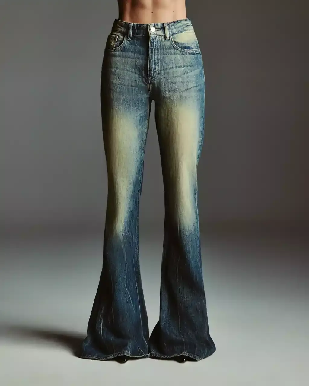 Джинсы клеш