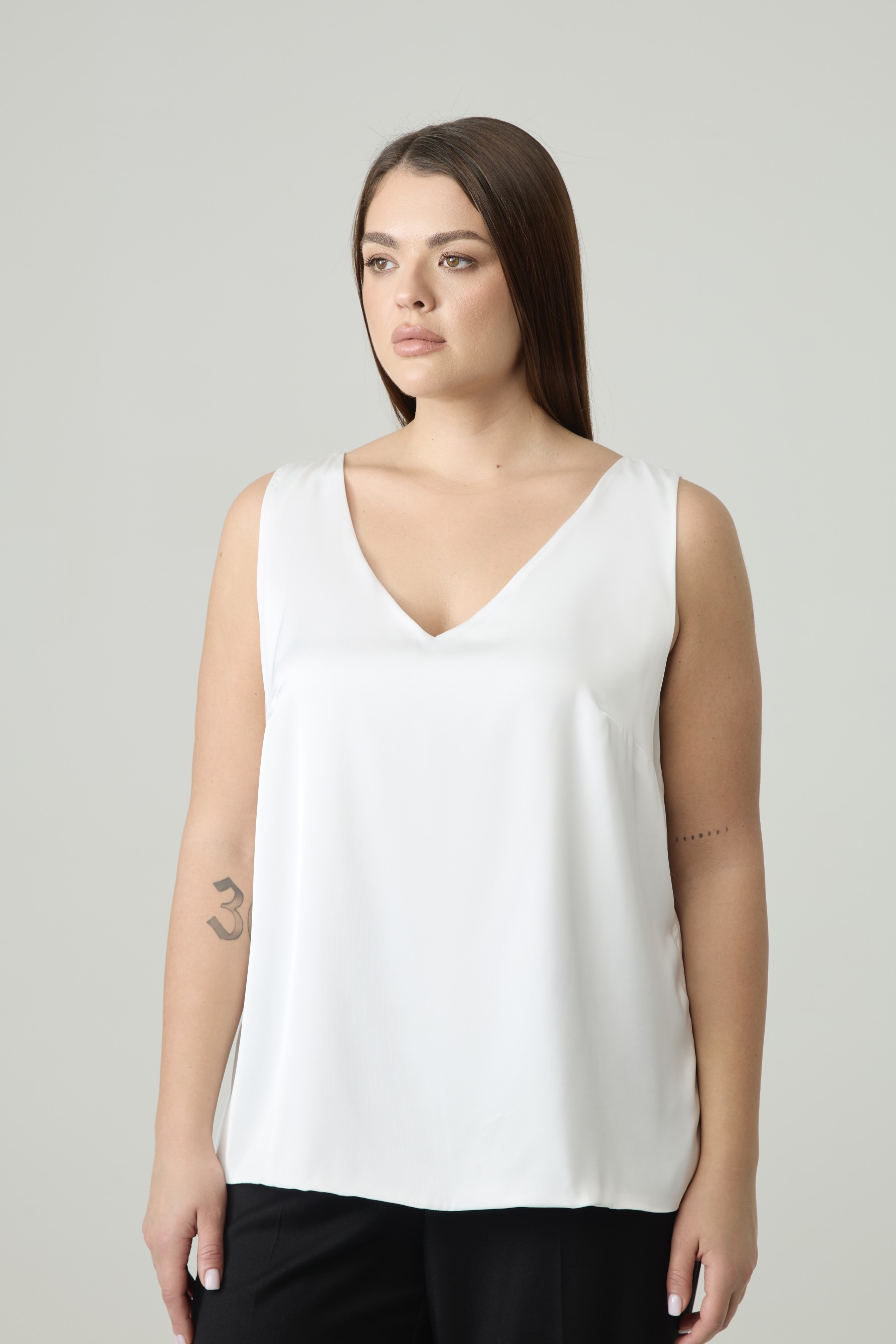 Топ двухслойный на широких бретелях, молочный