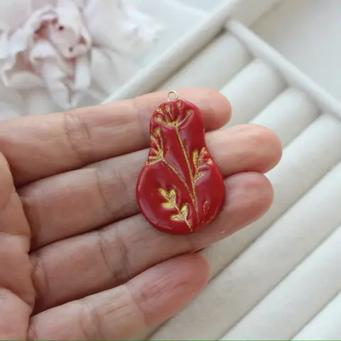 Подвеска Матрешка, полимерная глина с оттиском, 38*25 мм S006