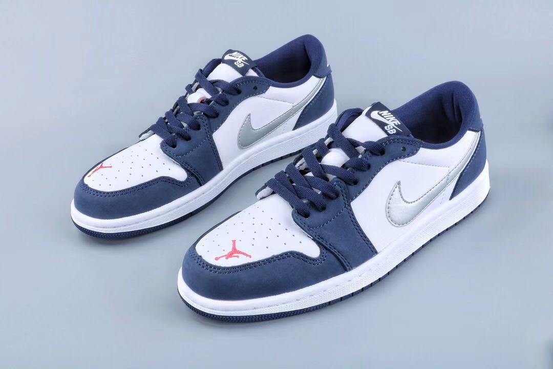 air jordan low midnight navy