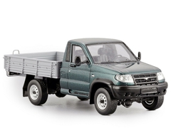 UAZ-3163 Patriot Cargo 2005 dark-green metallic DIP 1:43